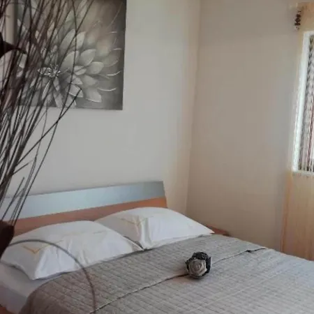 Marica - Five Bedroom With Private Pool Kaštela