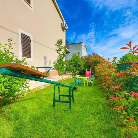 Marica - Five Bedroom With Private Pool *