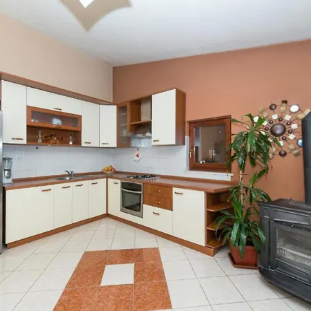 Marica - Five Bedroom With Private Pool Villa Kastela