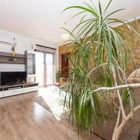 Marica - Five Bedroom With Private Pool *
