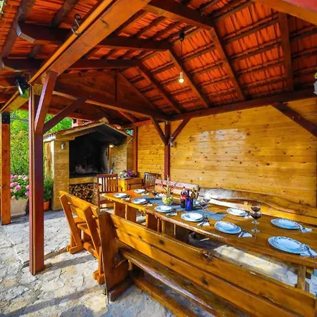 Marica - Five Bedroom With Private Pool * Kastela